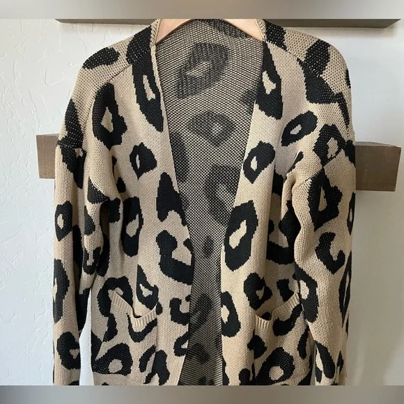 Leopard print| Long Line, open front knit cardigan, size S/M•••Cotton blend 🫶🏻 - Picture 3 of 11